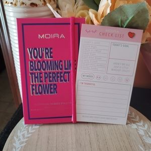 Moira cosmetics eyeshadow palette